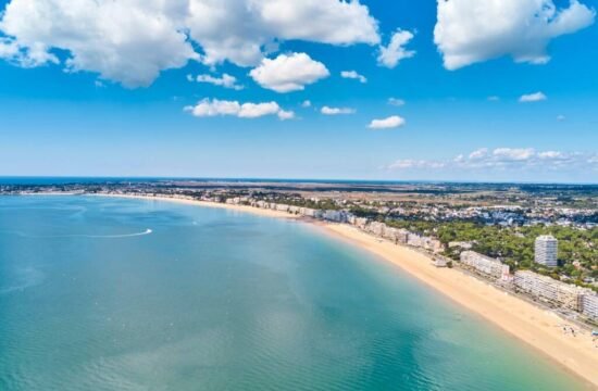 La BAULE et plage